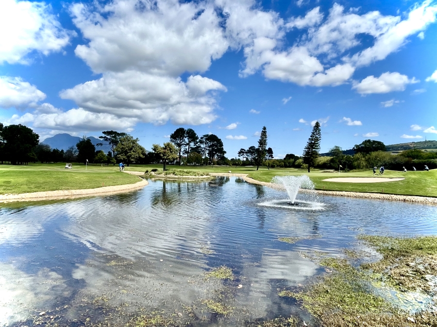 2 Bedroom Property for Sale in Boschenmeer Golf Country Estate Western Cape